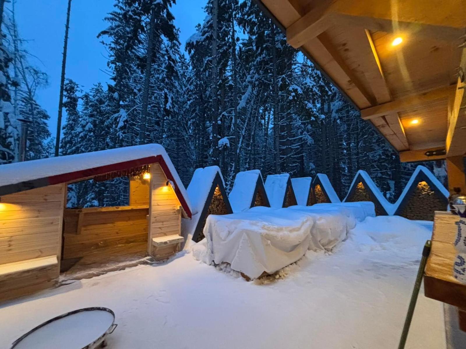 Algara Hut Hotel Panicsiste Kültér fotó